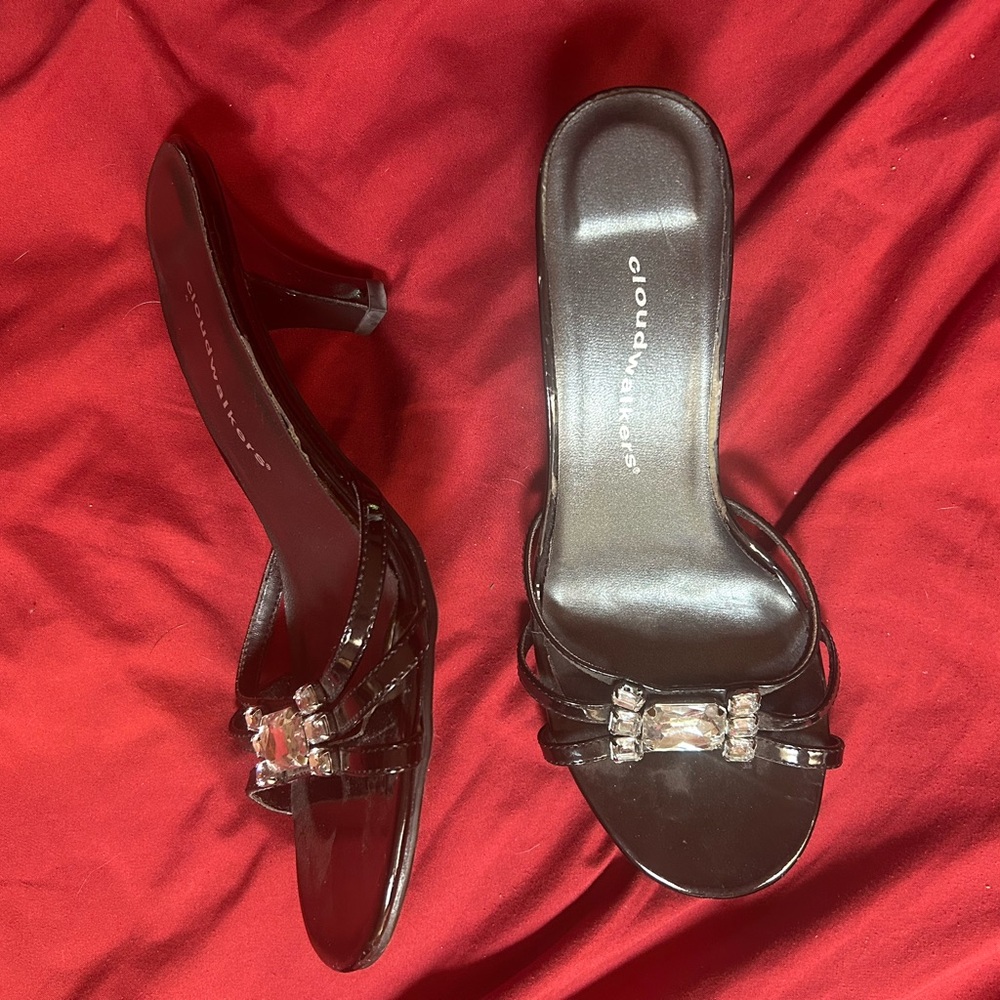 Cloudwalkers Elegant Black Heels with Crystal Accent Size 10 Wide